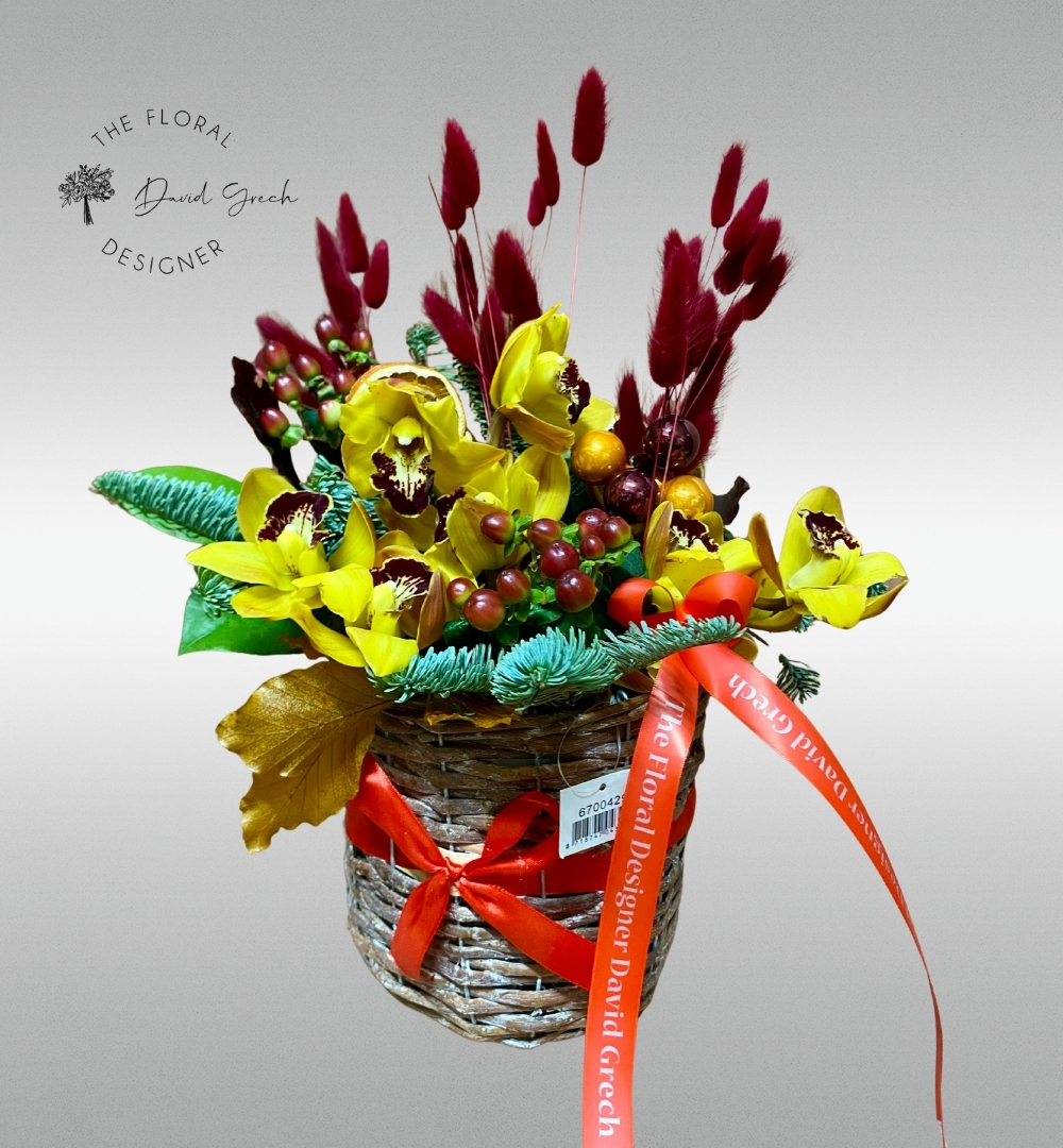 beautiful Christmas flower basket Christmas flower basket